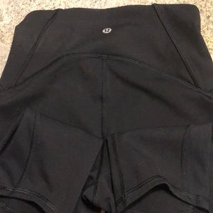 Lululemon black crop leggings
